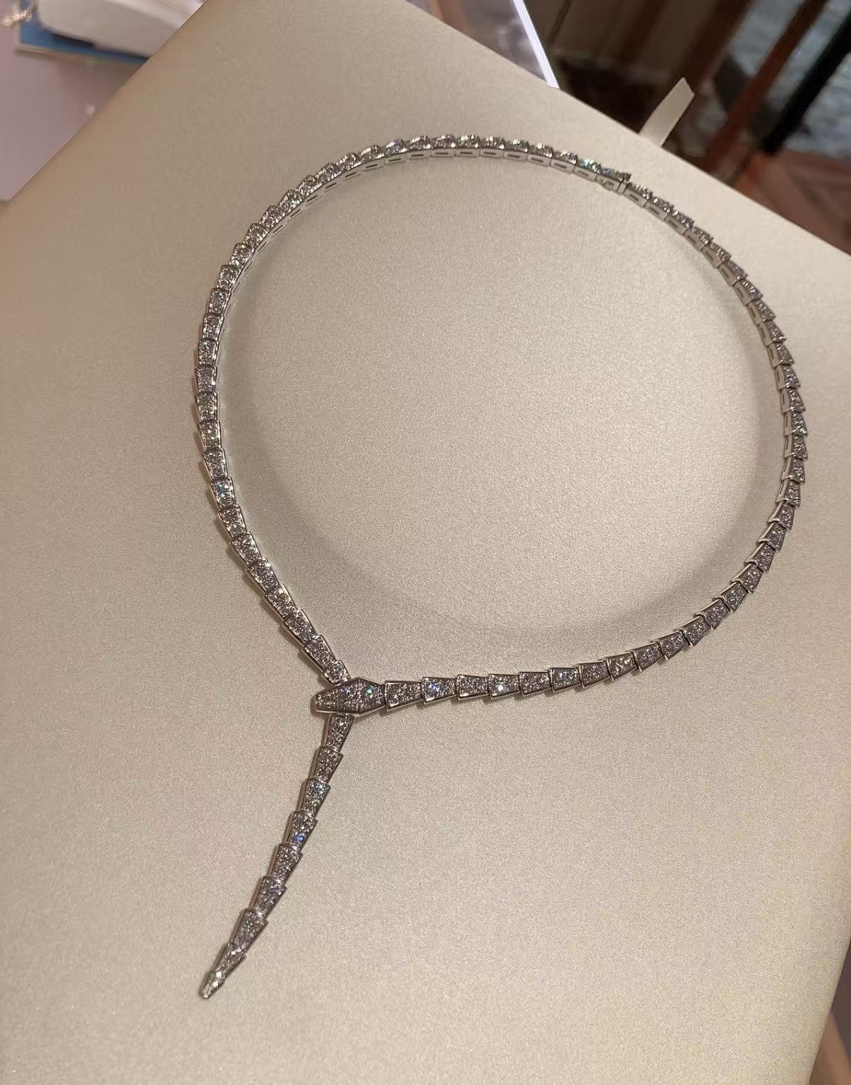 [GALE]HAUTE COUTURE GOLD SERPENTI NECKLACE