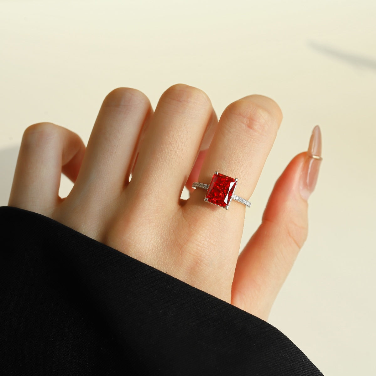 [GALE]4.0 Carat Luxurious Engagement Ring