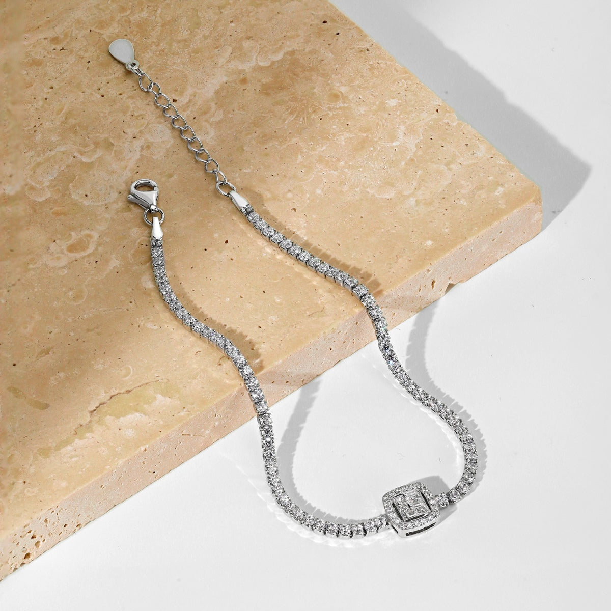 [GALE]Luxurious Dazzling Square Shape Banquet Bracelet