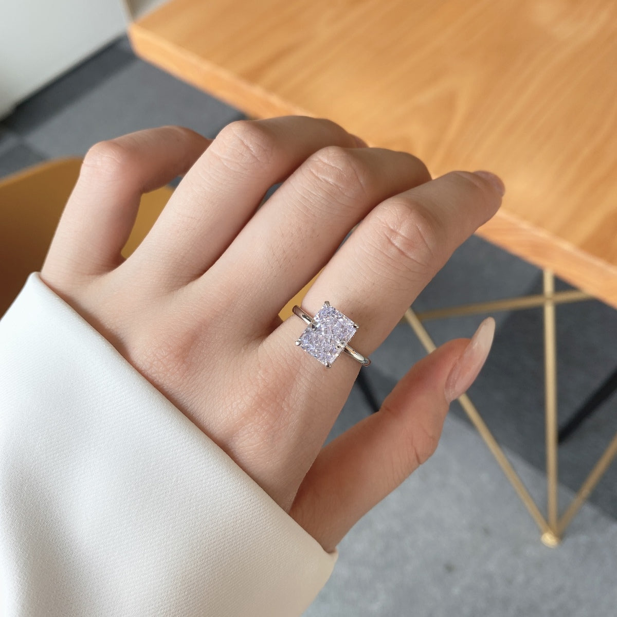 [GALE]4.0 Carat Ornate Enchanting Radiand Cut Banquet Ring