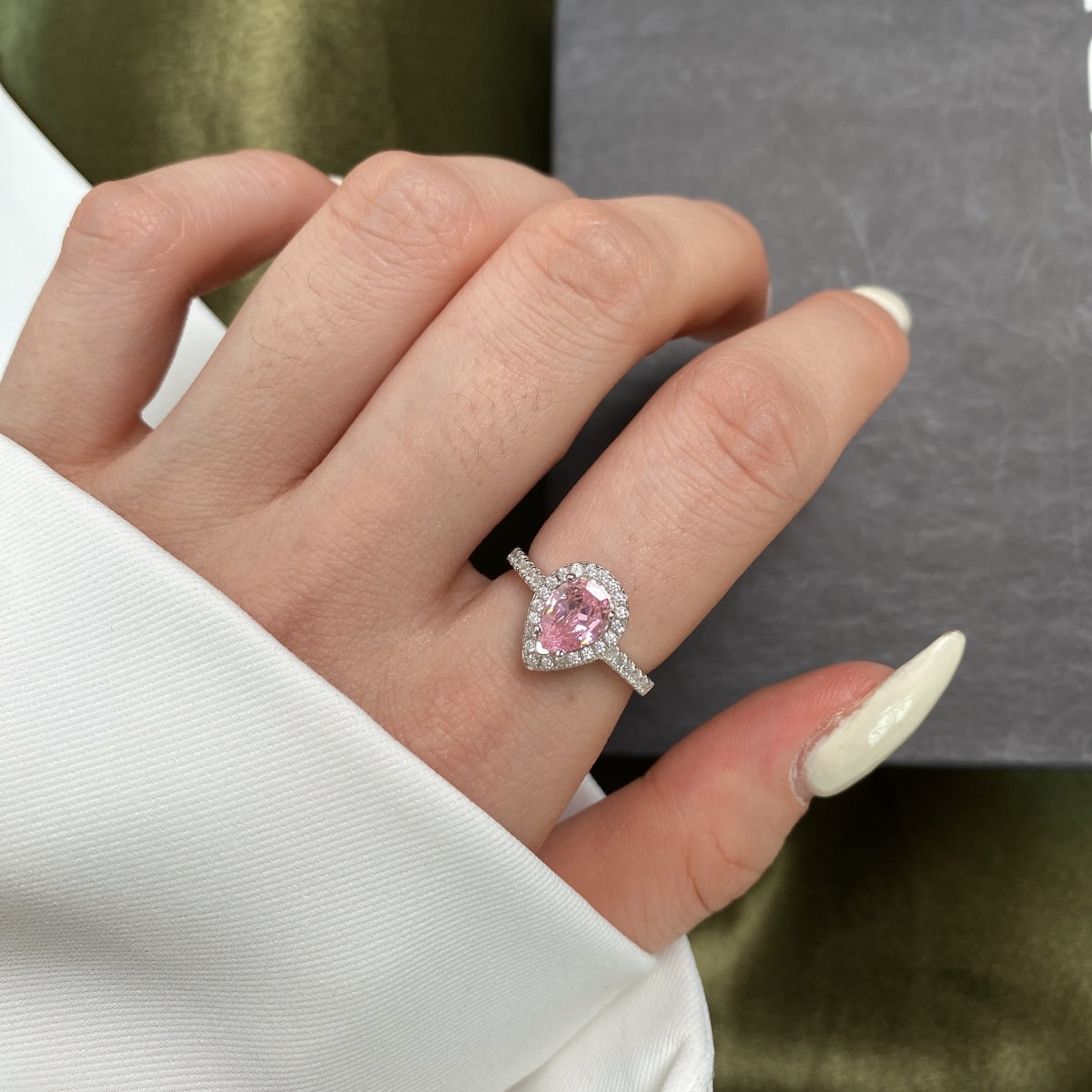 [GALE]1.0 Carat Luxurious Resplendent Water Drop Shape Wedding Ring