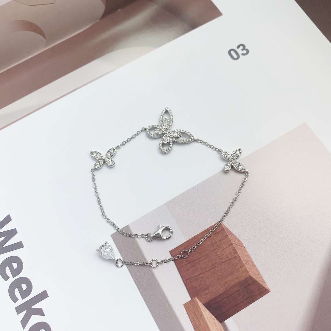 [GALE]Delicate Butterfly Pendant Bracelet