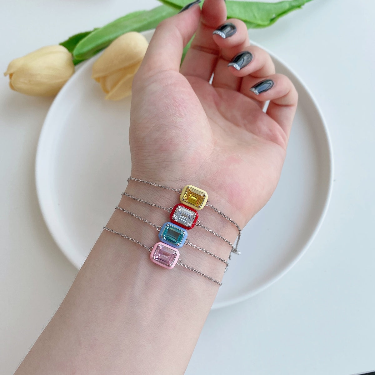 [GALE]2.0 Carat Sparkling Colorful Emerald Cut Daily Bracelet
