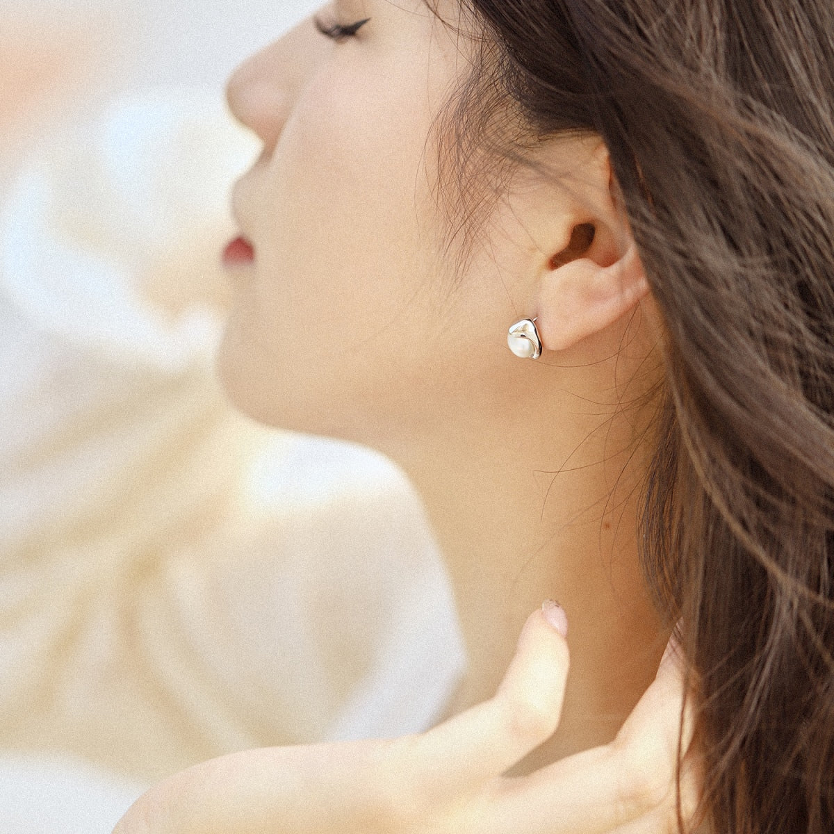 [GALE]Dainty Bread Pearl Earrings