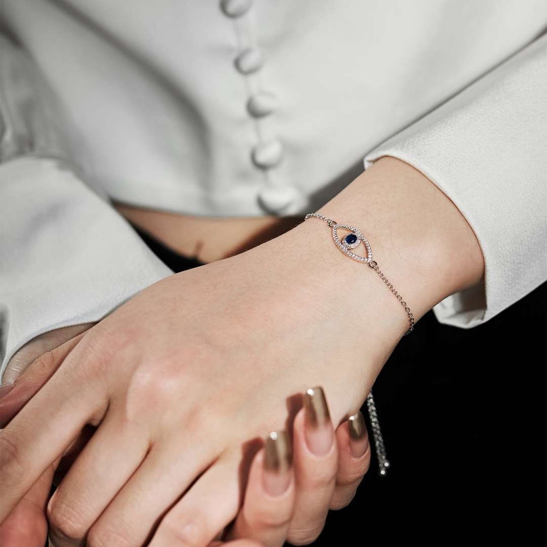 [GALE]Devil's Eye Hollow Design Bracelet