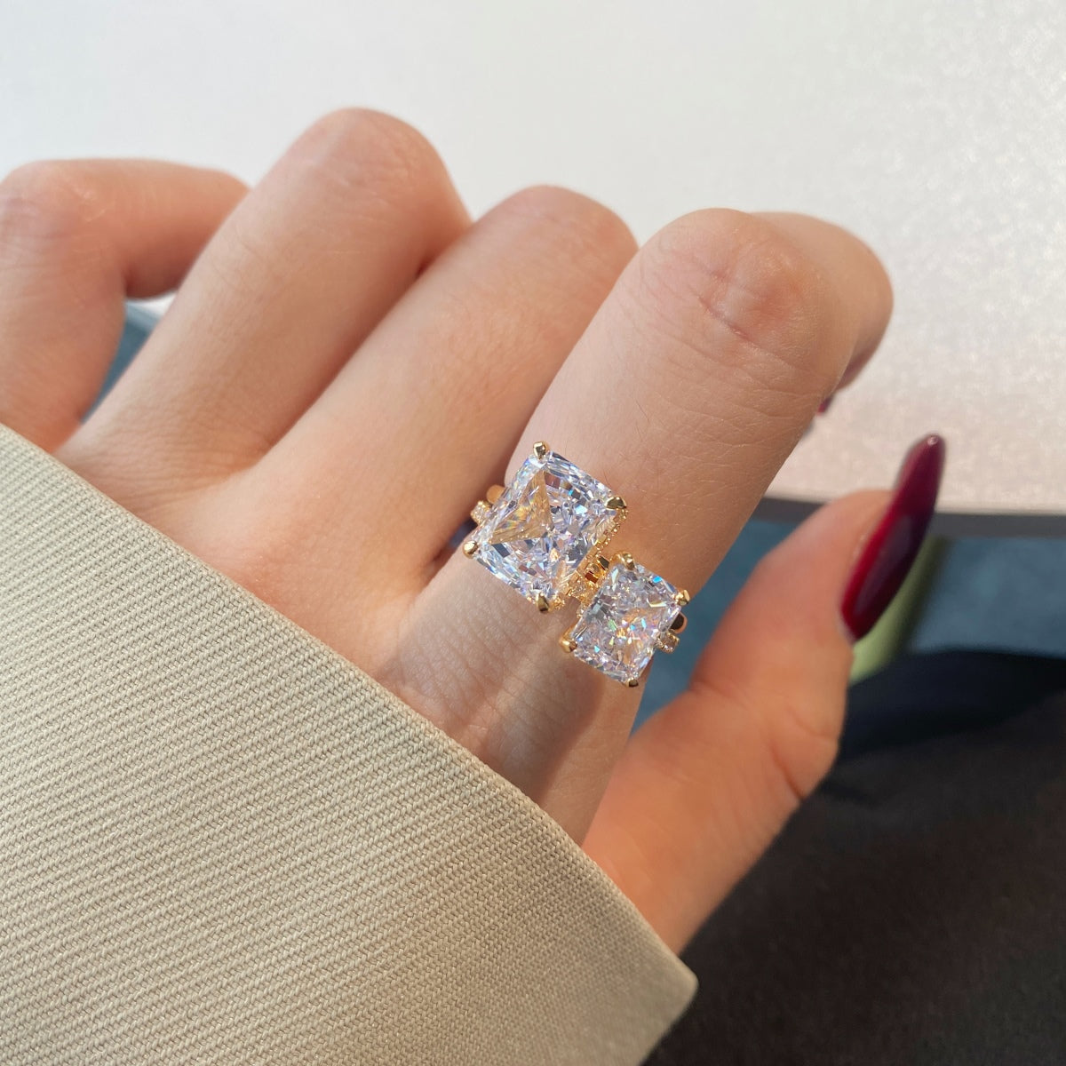 [GALE]4.0 Carat Ornate Enchanting Radiand Cut Banquet Ring
