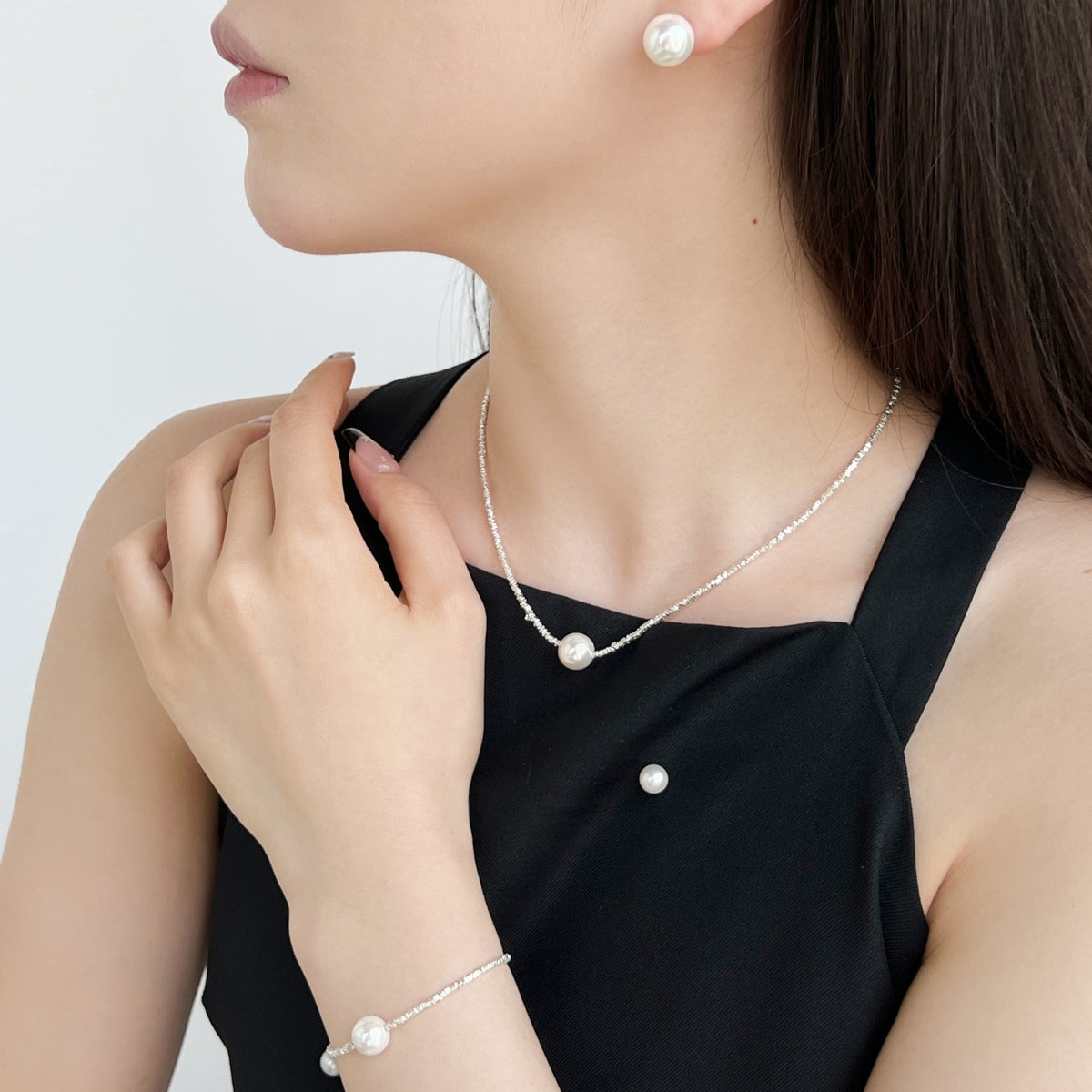 [GALE]Delicate Pearl Earrings