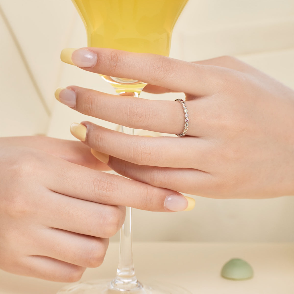 [GALE]Radiant Sparkling Round Cut Daily Ring