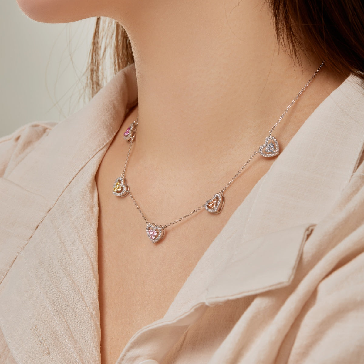 [GALE]Sparkling Five Heart Necklace