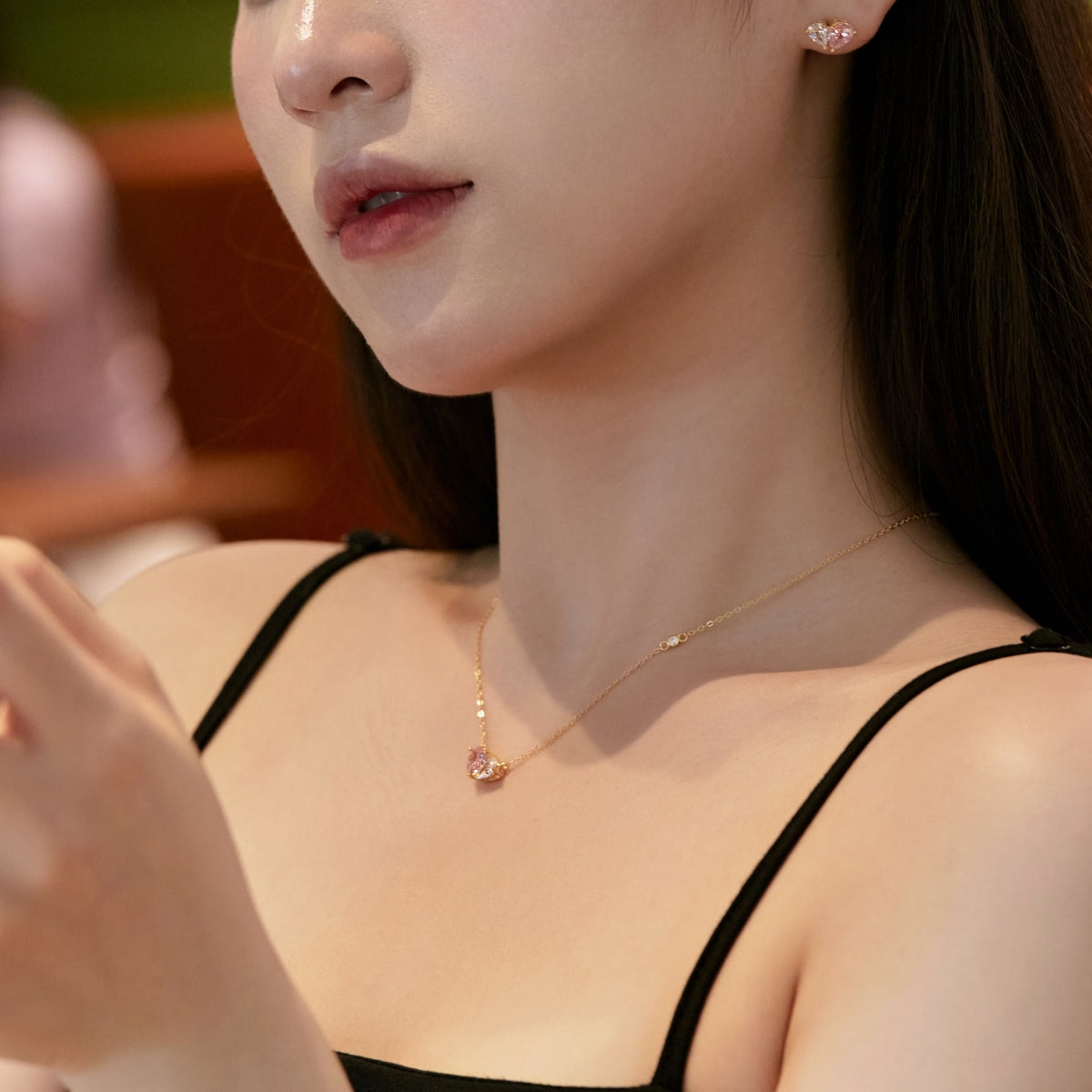 [GALE]Dazzling Elegant Heart Cut Lover Earrings