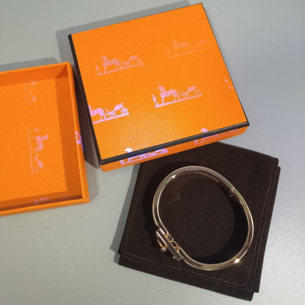 [GALE]H GREY BRACELET