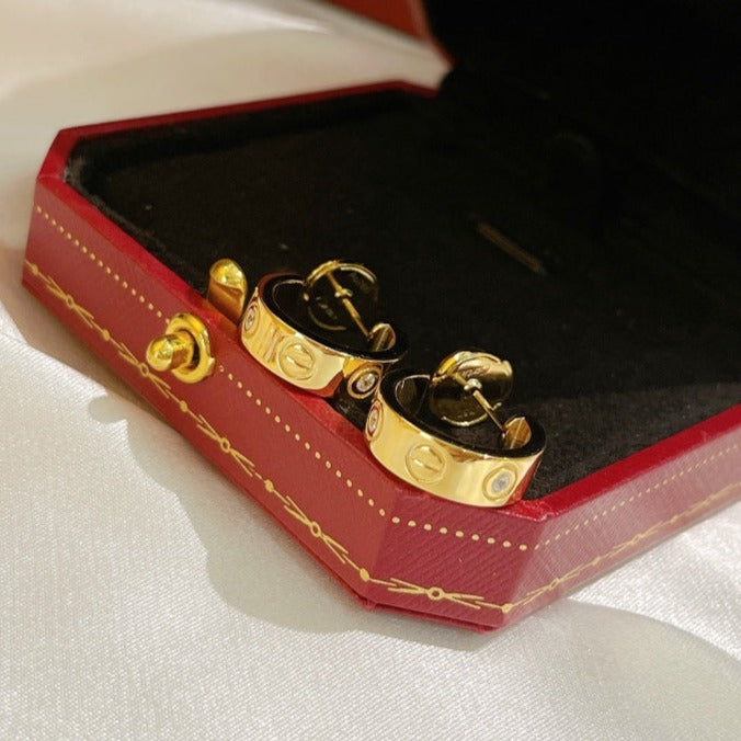 [NOVO] LOVE OHRRINGE 5,7 MM 2 DIAMANTEN