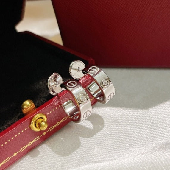 [NOVO] LOVE OHRRINGE 5,7 MM 2 DIAMANTEN