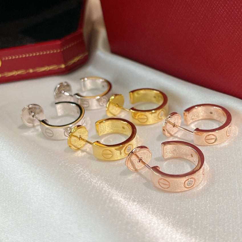 [NOVO] LOVE OHRRINGE 5,7 MM 2 DIAMANTEN