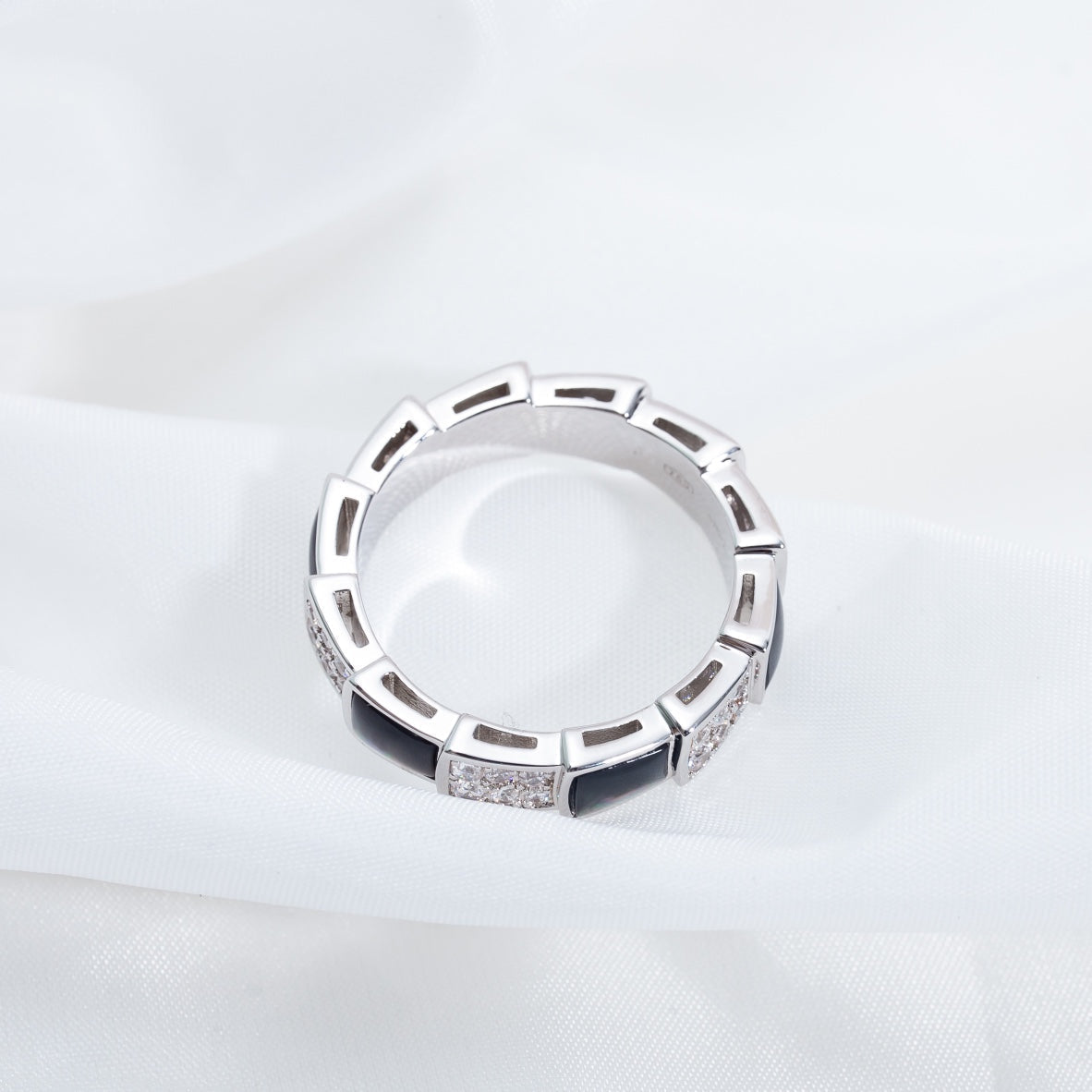 [GALE]SERPENTI RING SILVER DIAMOND BLACK MOP 4MM