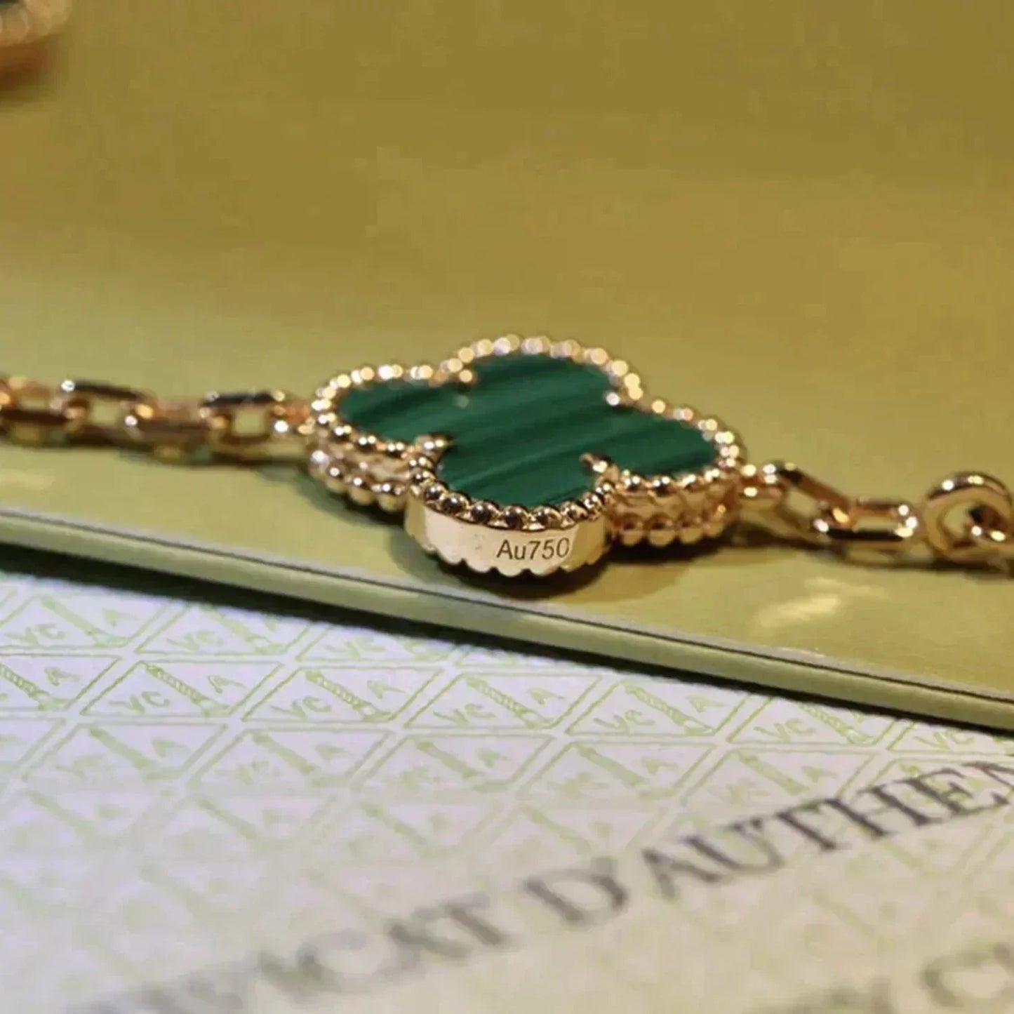 [GALE] CLOVER 5 MOTIF MALACHITE BRACELET COLLECTION