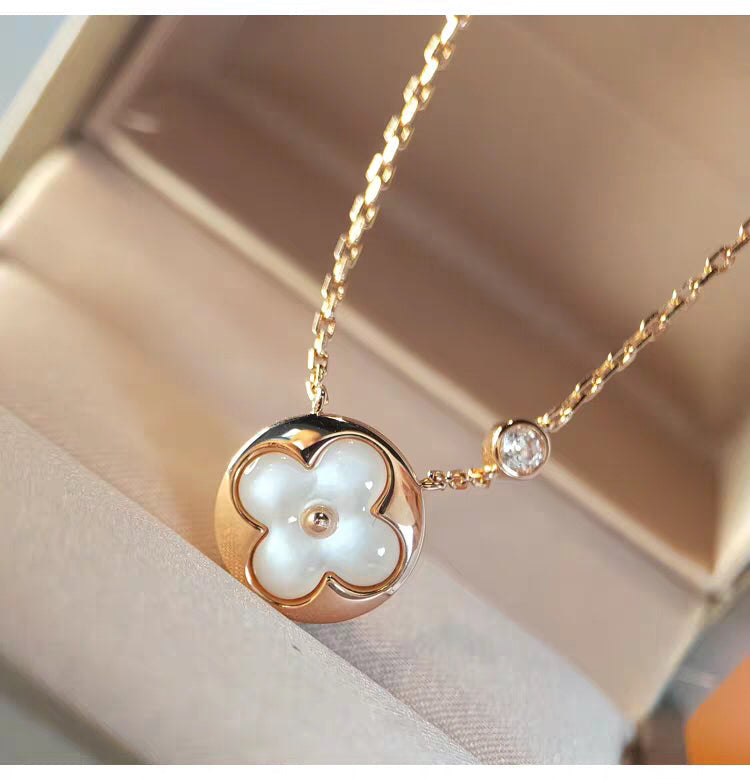 [GALE]SUN MOP GOLD 1 DIAMOND NECKLACE