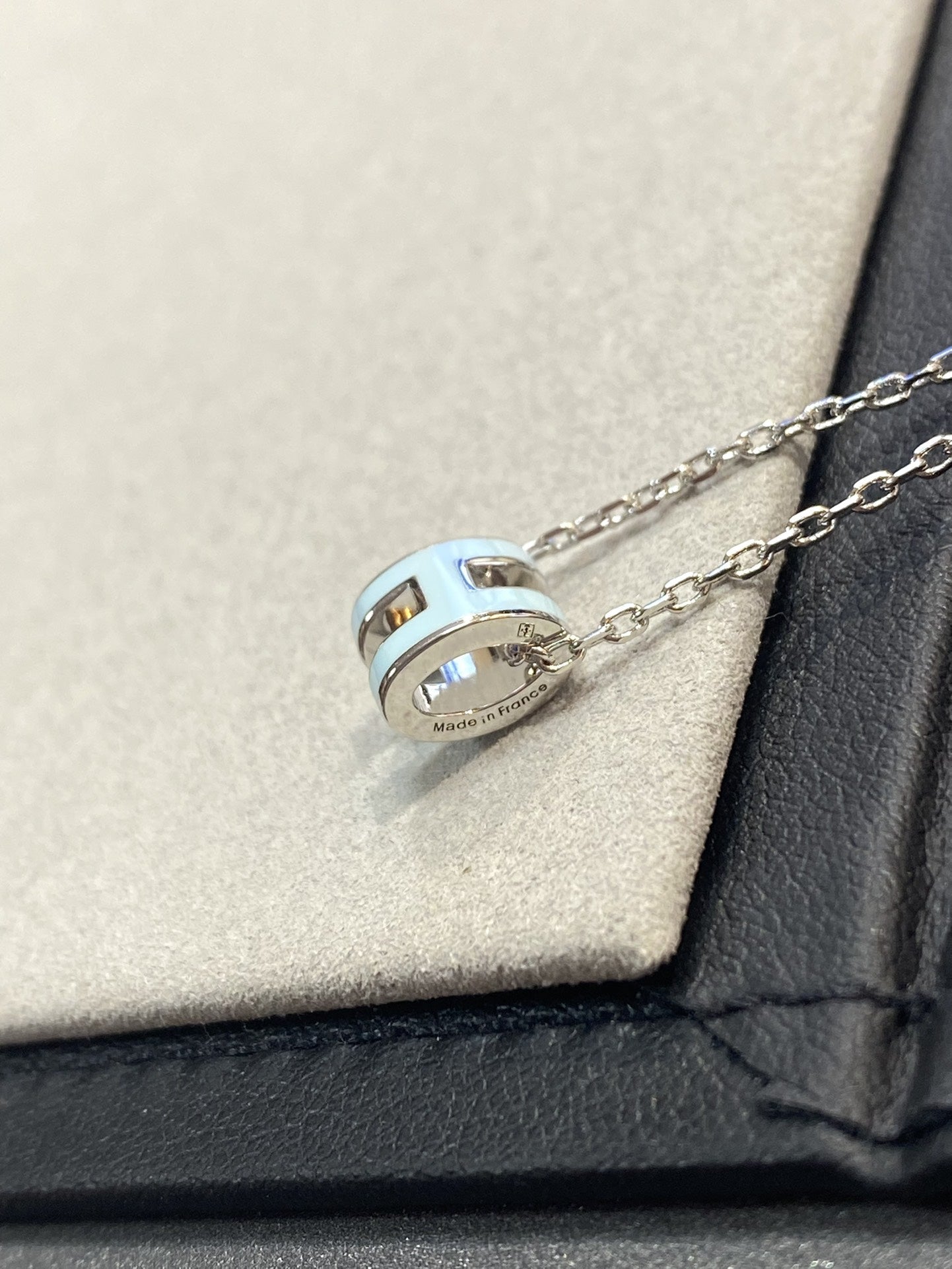 [GALE]POP H LIGHT BLUE NECKLACEGALE