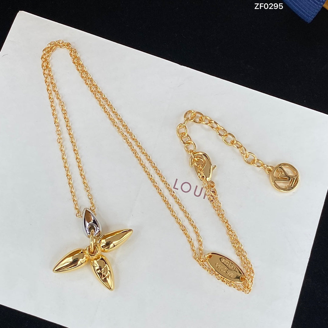 [GALE]LOUISETTE PEDANT GOLD NECKLACE