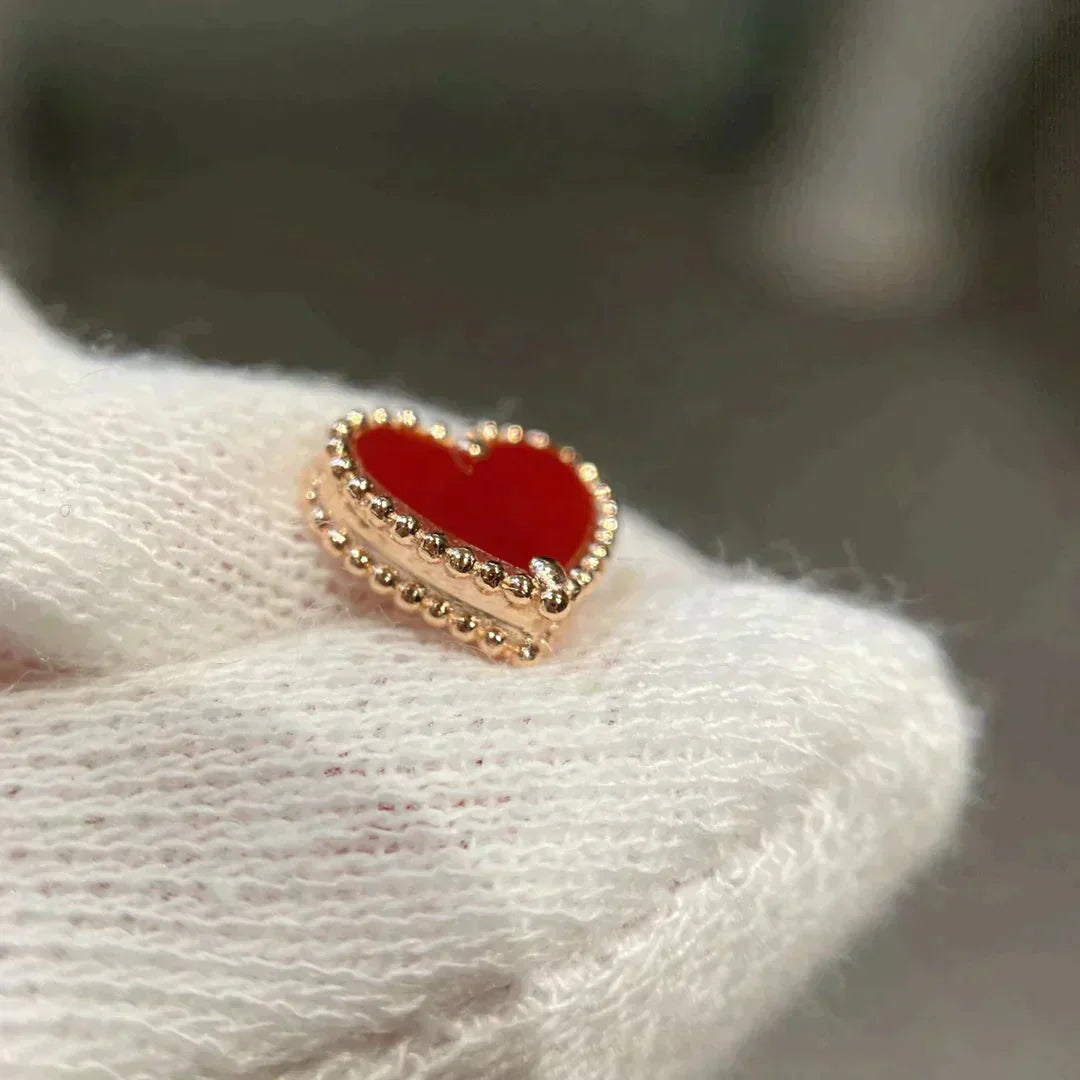 [GALE]HEART CARNELIAN STUD EARRINGS