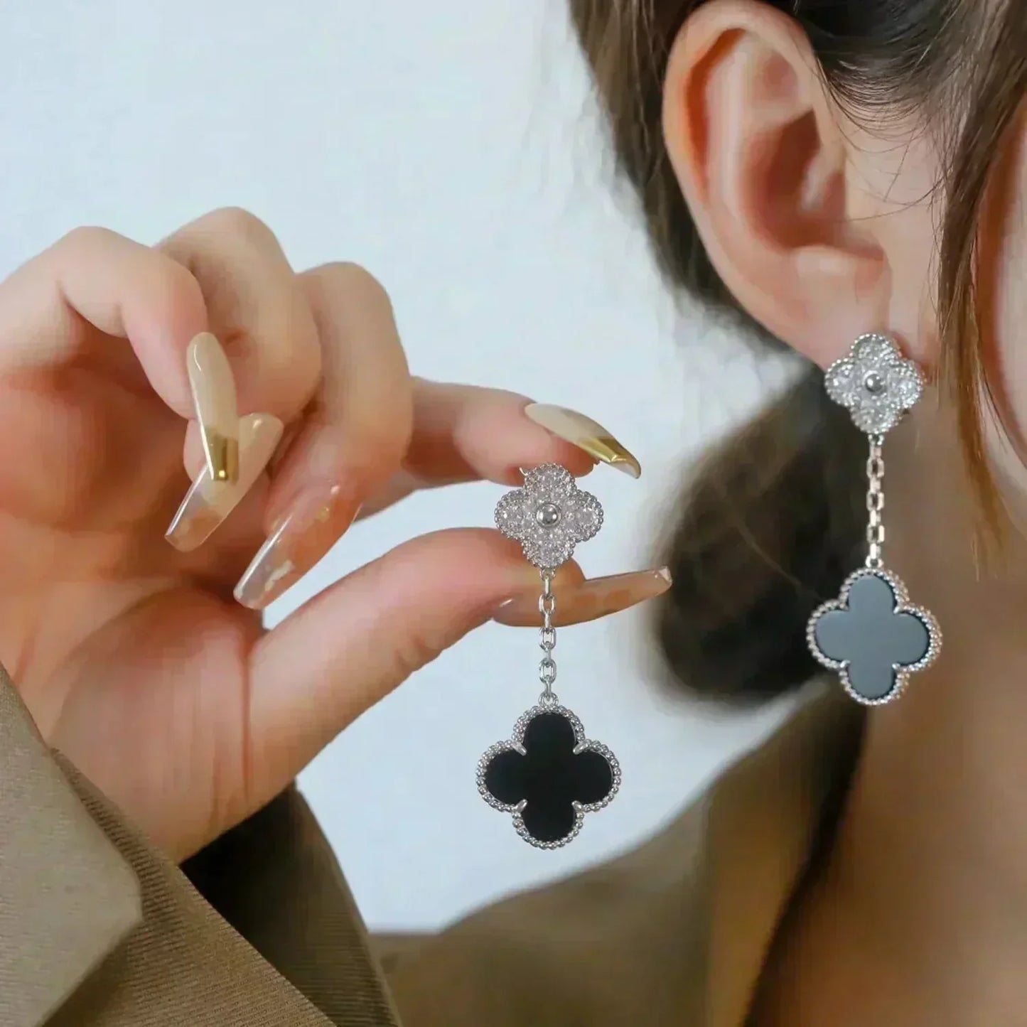 [GALE]CLOVER 2 MOTIFS  DIAMOND ONYX EARRINGS SILVER