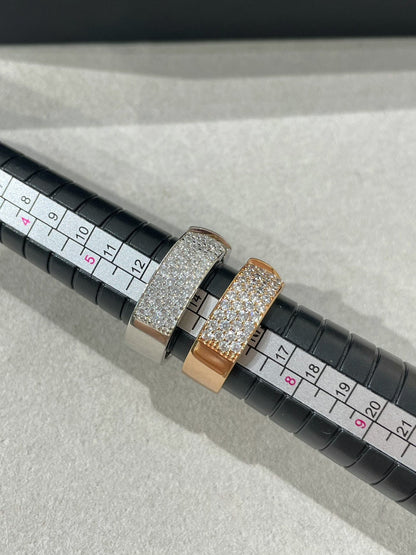 [GALE]LIENS EVIDENCE  DIAMOND PAVED RING