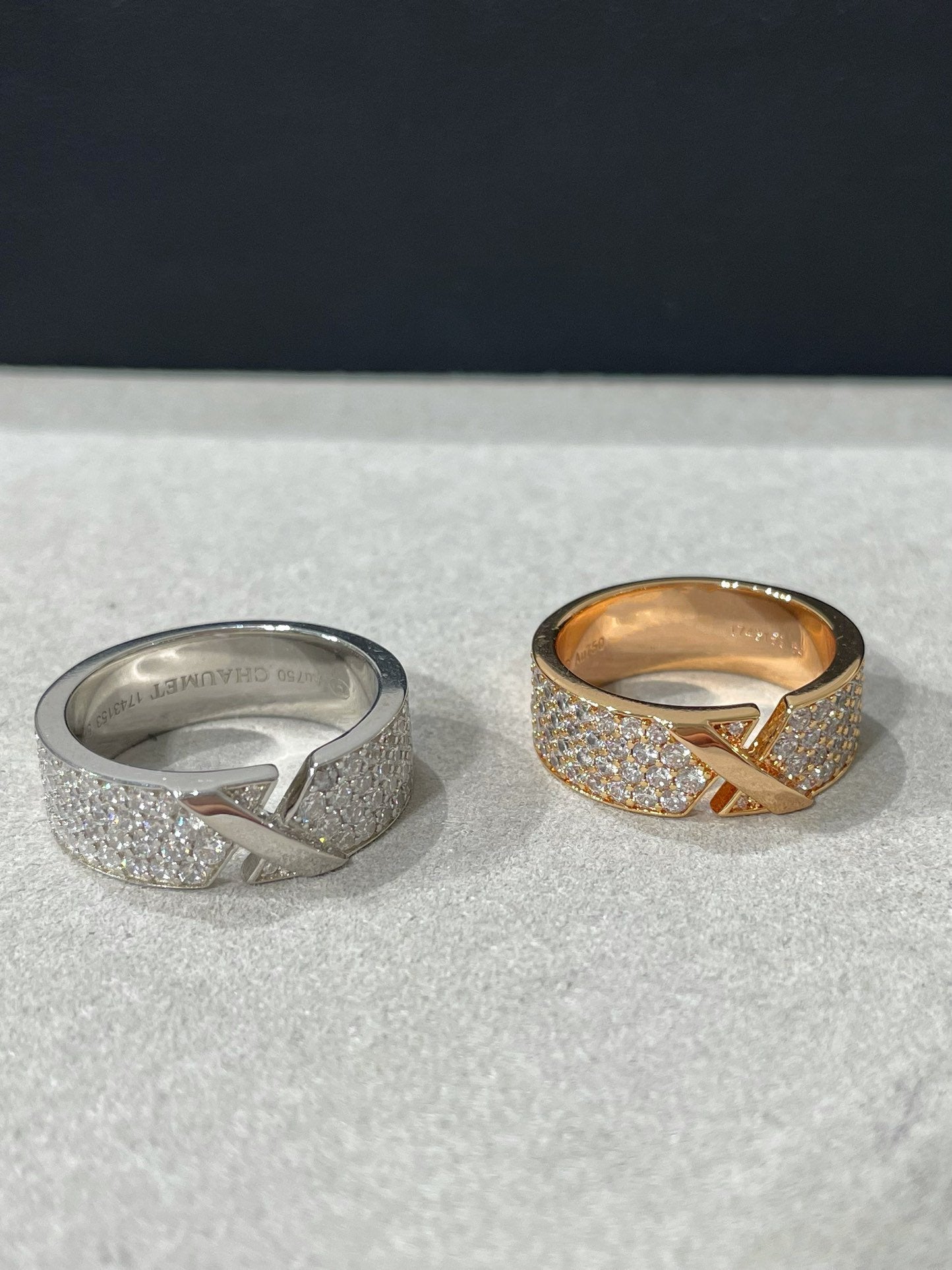 [GALE]LIENS EVIDENCE  DIAMOND PAVED RING