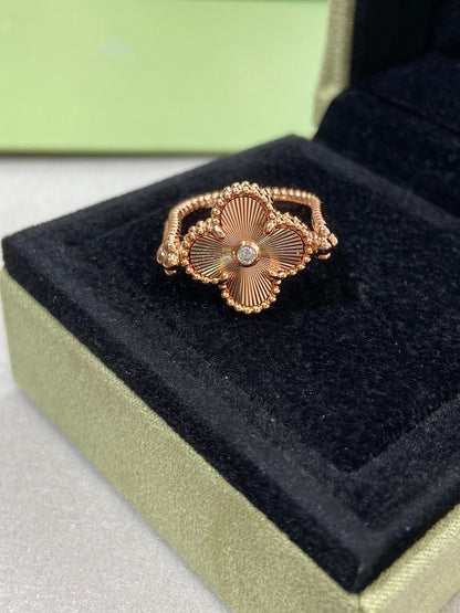[NOVO]CLOVER RIVERSIBLE RING AUS ROSA GOLD 