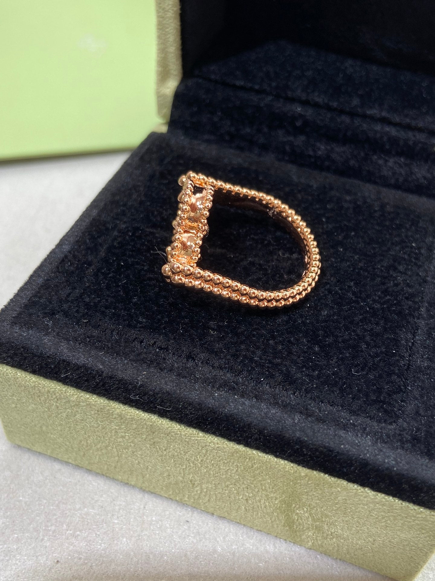 [NOVO]CLOVER RIVERSIBLE RING AUS ROSA GOLD 