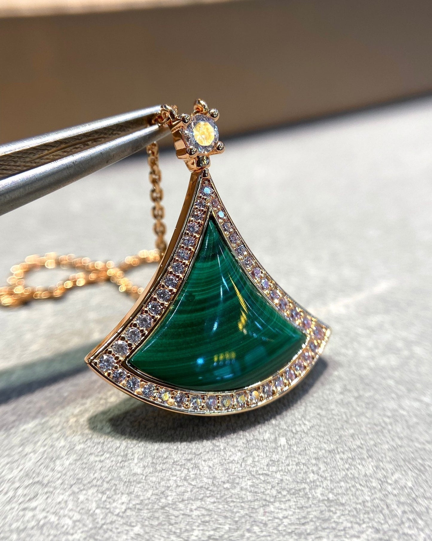 [GALE]DREAM MALACHITE DIAMOND PAVED PINK GOLD NECKLACE