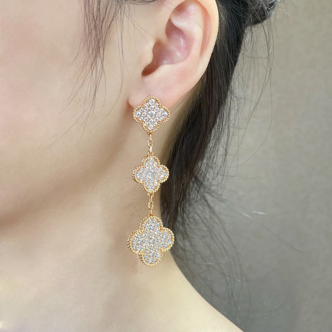 [NOVO] KLEE-OHRRINGE MIT 3 MOTIVEN, DIAMANTENBESETZT, ROSÉGOLD