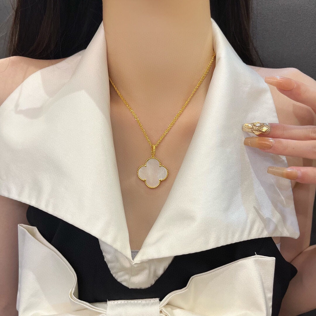 [GALE]CLOVER 25MM MOP LARGE PENDANT NECKLACE