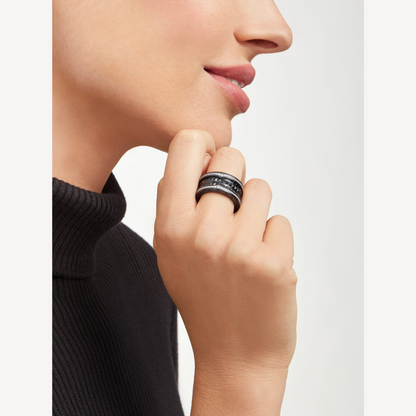 [GALE]ZERO 1 ROCK FOUR-BAND BLACK CERAMIC WITH STUDDED SPIRAL AND PAVED DIAMONDS RING