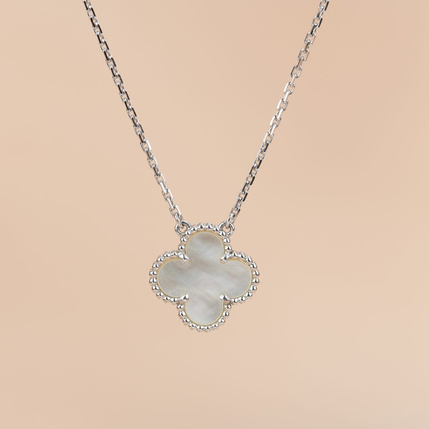 [GALE]CLOVER  15MM WHITE MOTHER-OF-PEARL SILVER