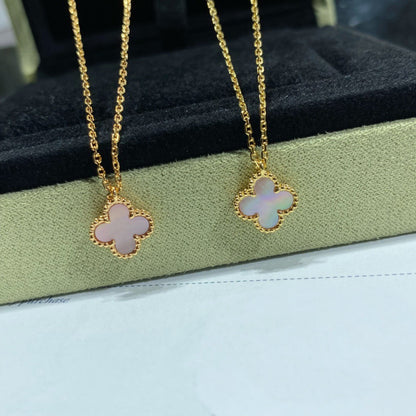 [GALE]]CLOVER 9.5MM PINK MOTHER OF PEARL SINGLE FLOWER NECKLACE