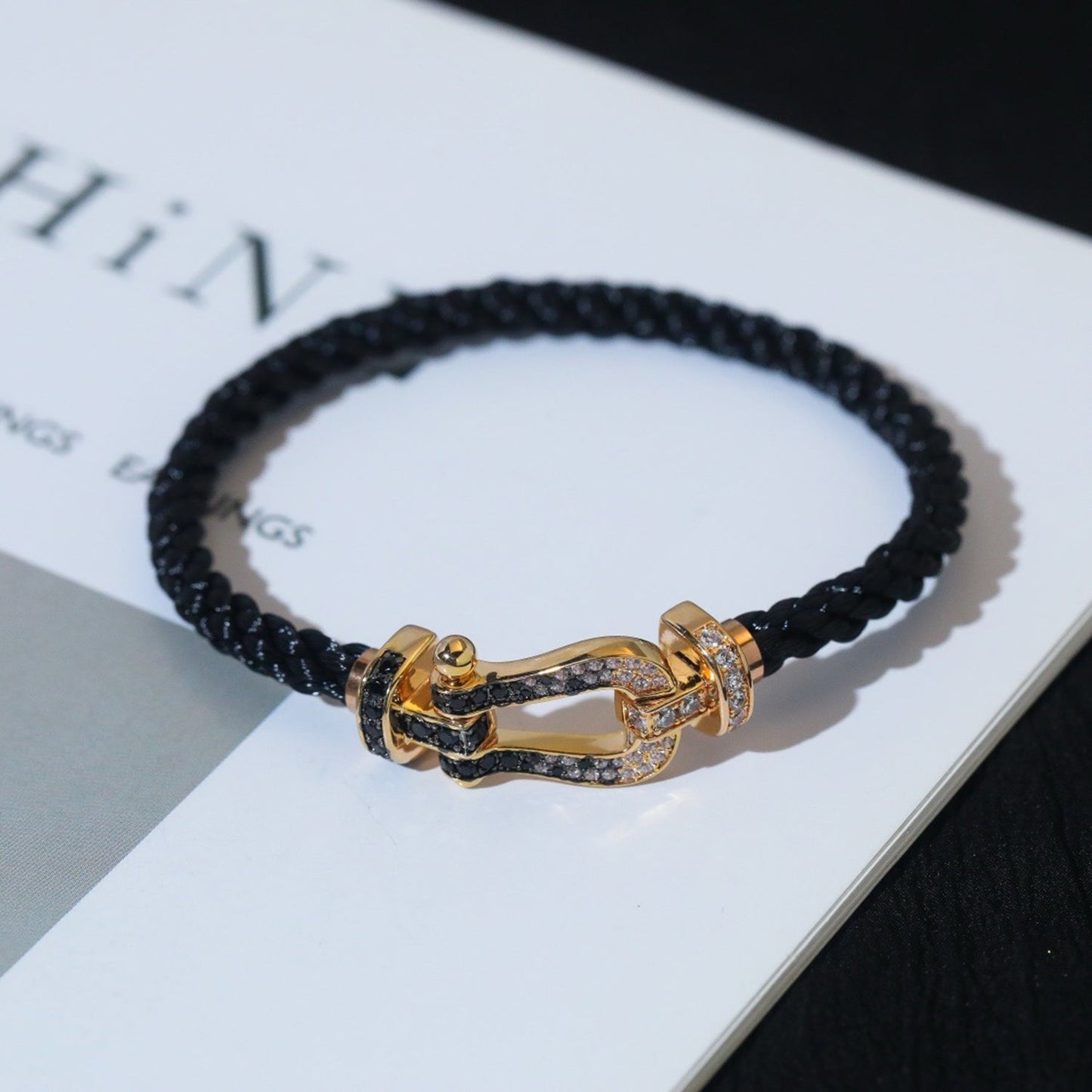 [GALE]FORCE LARGE HORSESHOE BLACK WHITE DIAMOND BRACELET SILVER