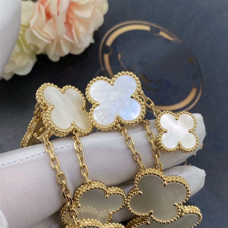 [GALE]CLOVER EARRINGS WHITE MOP 4 MOTIFS GOLD